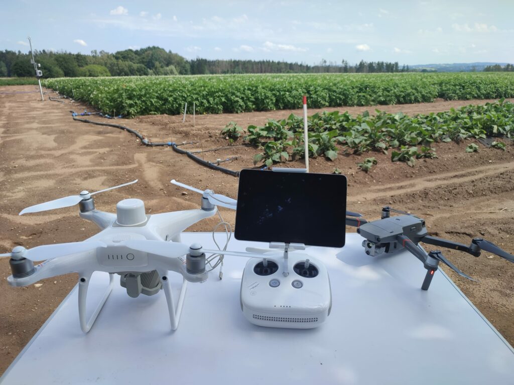 Drony využité pro sběr dat polních experimentů